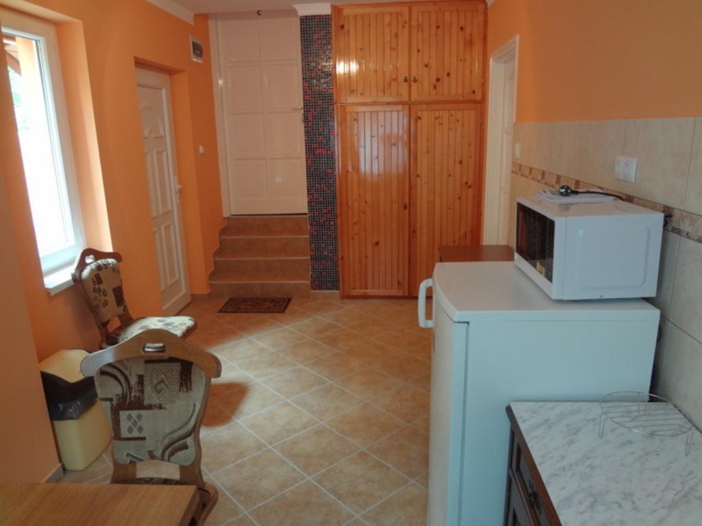 Horvath Apartmanhaz 欧罗什哈佐 外观 照片