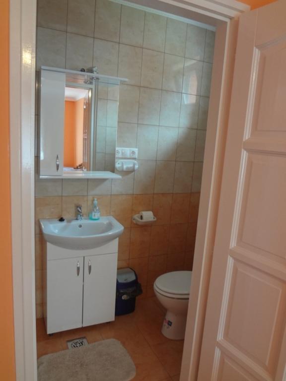 Horvath Apartmanhaz 欧罗什哈佐 外观 照片