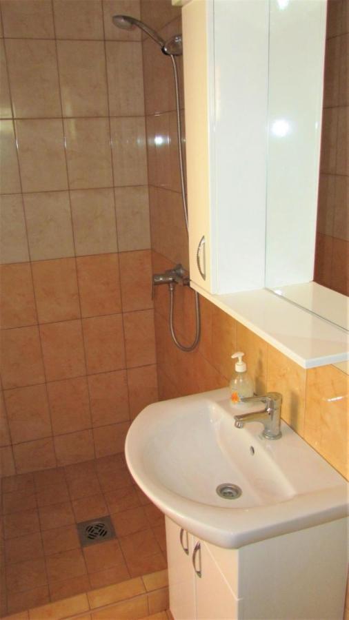 Horvath Apartmanhaz 欧罗什哈佐 外观 照片