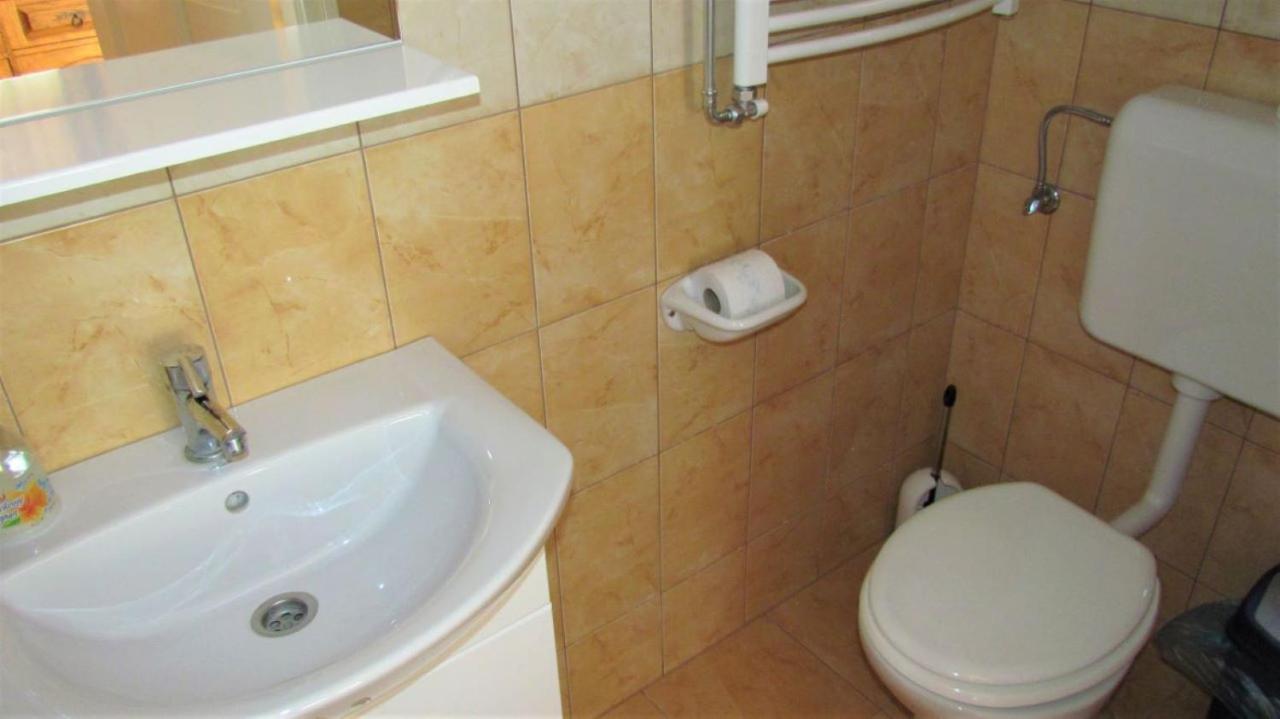 Horvath Apartmanhaz 欧罗什哈佐 外观 照片